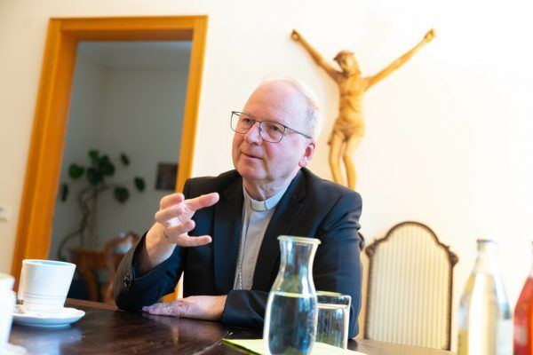 Benno Elbs ist seit zehn Jahren Bischof der Diözese Feldkirch. Hartinger