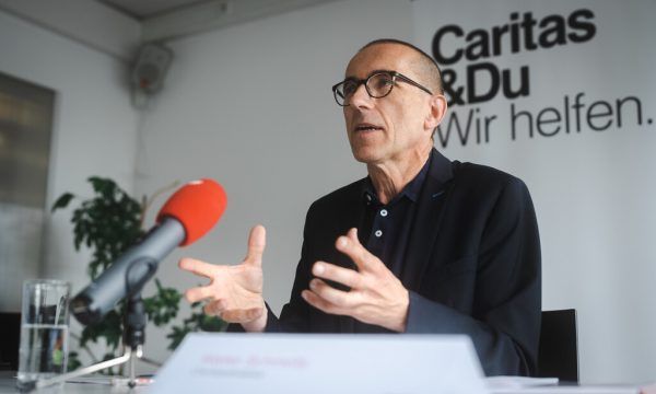 Caritasdirektor Schmolly fordert „strukturelle Maßnahmen“ gegen Kinderarmut.  caritas, DPA