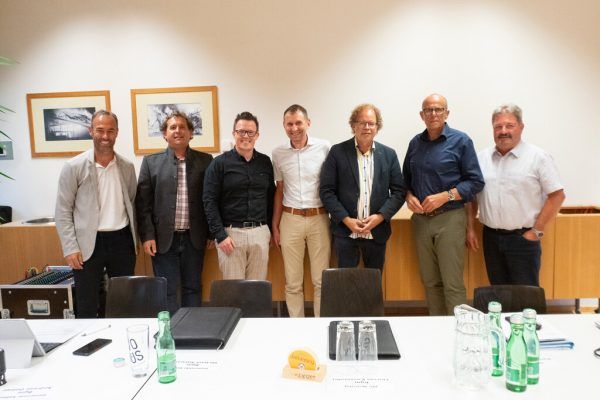 Die Bürgermeister der sieben beteiligten Walgau-gemeinden. MG Frastanz
