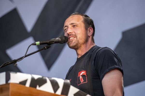 Liedermacher Danger Dan. Daniel Furxer