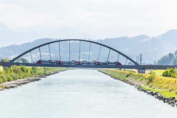 Vorarlberg und der Kanton St. Gallen wollen mehr Pendler auf die Schienen bringen. Klaus Hartinger