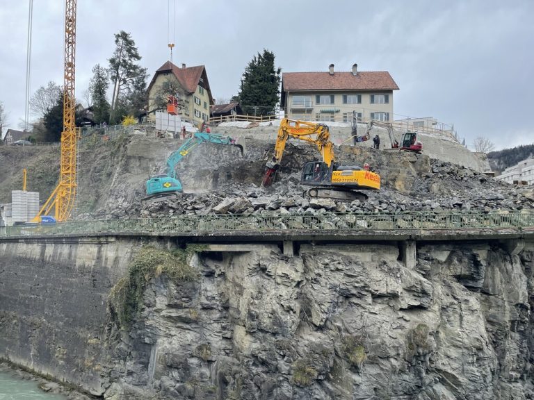 Bauarbeiten in der Kapfschlucht schreiten voran. NEUE