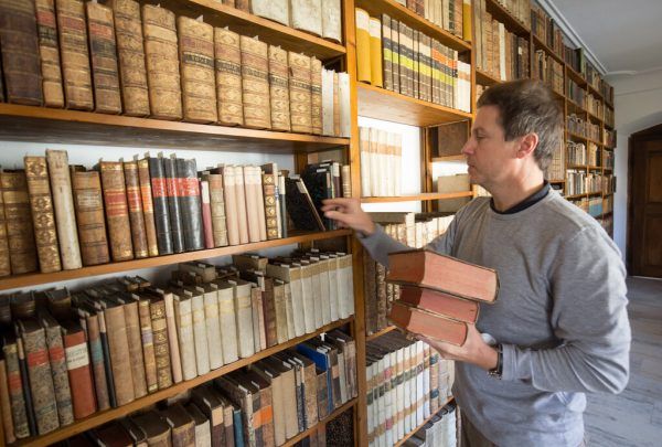 Bibliotheken sind ein Hort des Wissens. hartinger