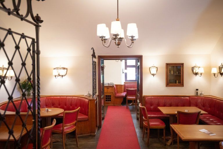 Das Cafe Feurstein gibt es seit 1949.⇒Stiplovsek