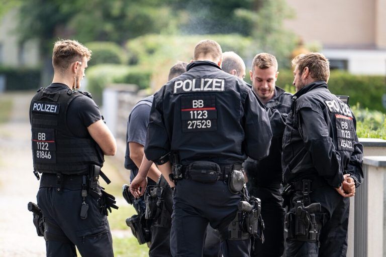 Ermittlungen in der Polizei.symbol/dpa