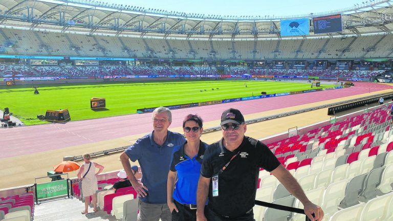 Hans Aberer, Alexandra Giesinger und Walter Weber vor der Vormittagssession bei der WM in Budapest. Privat