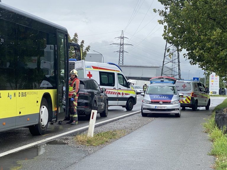 Kollision forderte eine Verletzte. VOL.at
