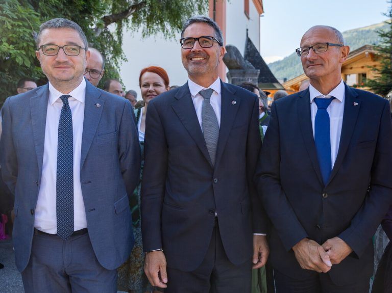 Maurizio Fugatti, Arno Kompatscher, Anton Mattle (v.l.). APA