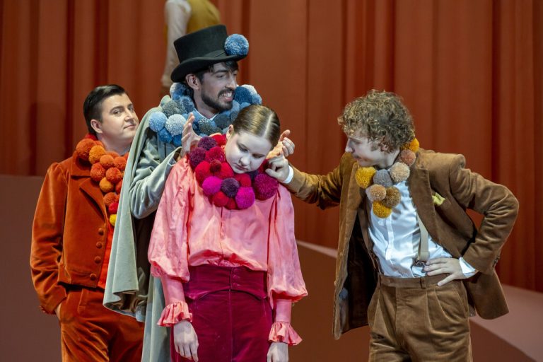 Szenenbilder von „Werther“ im Korn­markt­theater. roland paulitsch (2)