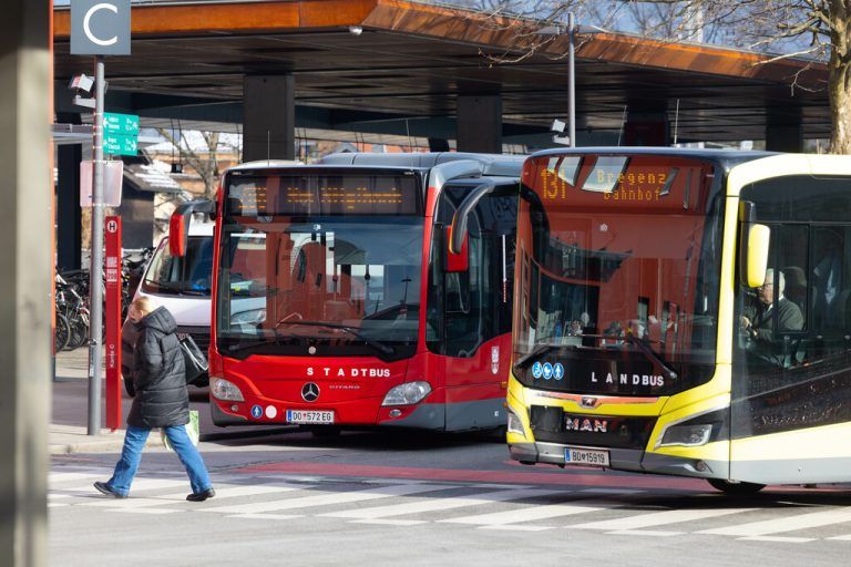 Die Fahrgäste im Großraum Dornbirn können bald am Wochenende den Rufbus nutzen.Hartinger