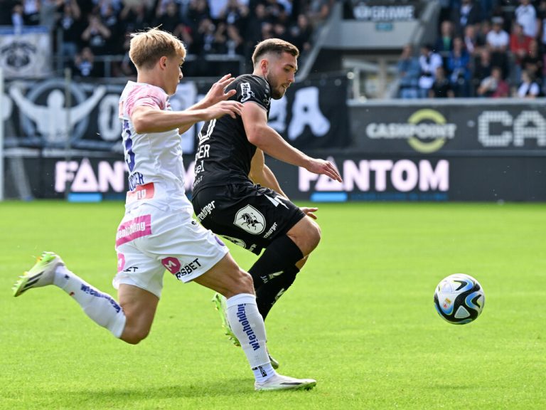 Lukas Fadinger (r.): In Hartberg wollten sie ihn nicht mehr, in Altach zählt er zu den Leistungsträgern.GEPA/Lerch