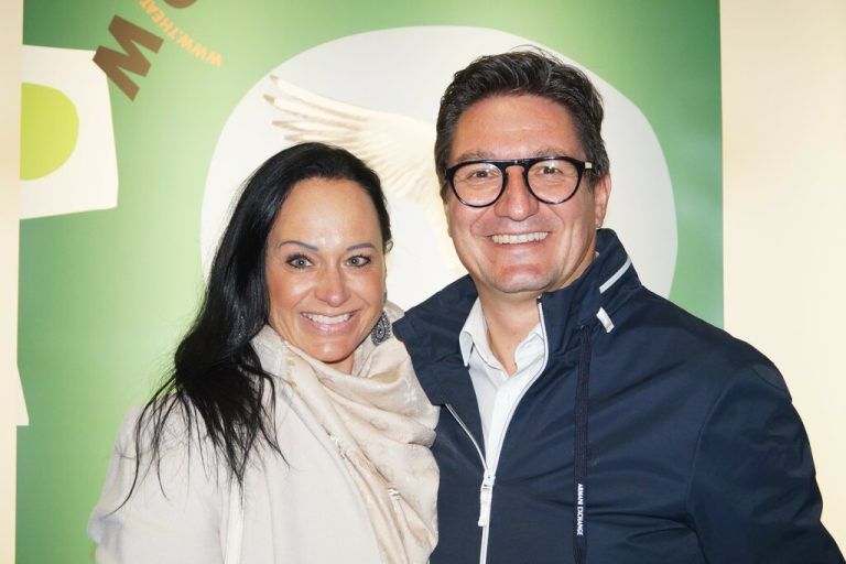 Musikschuldirektorin Bettina Wechselberger und Politiker Reinhold Einwallner.