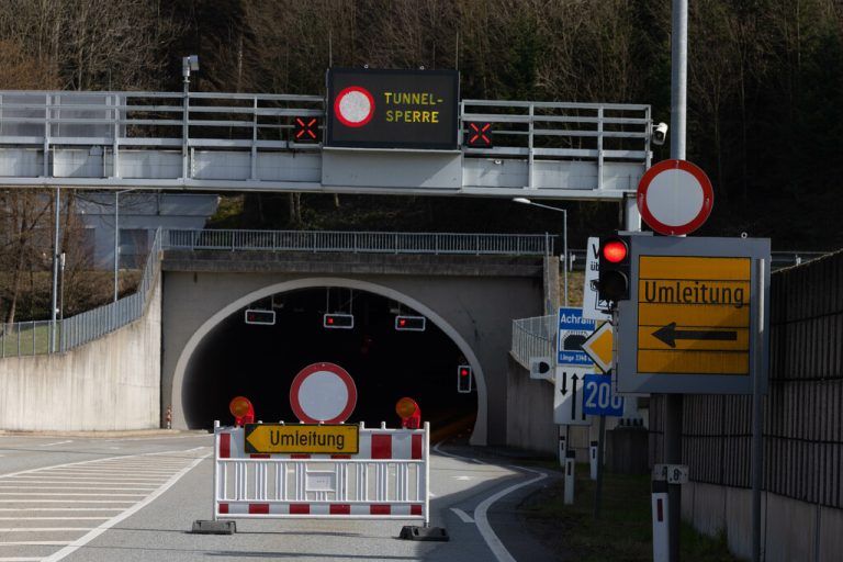 Es wird wieder umgeleitet. ⇒Klaus Hartinger
