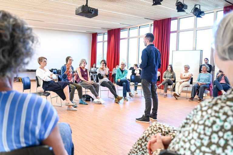 Der Bürgerrat soll die Frage klären, welche Veränderungen Schulen brauchen.Mittelberger