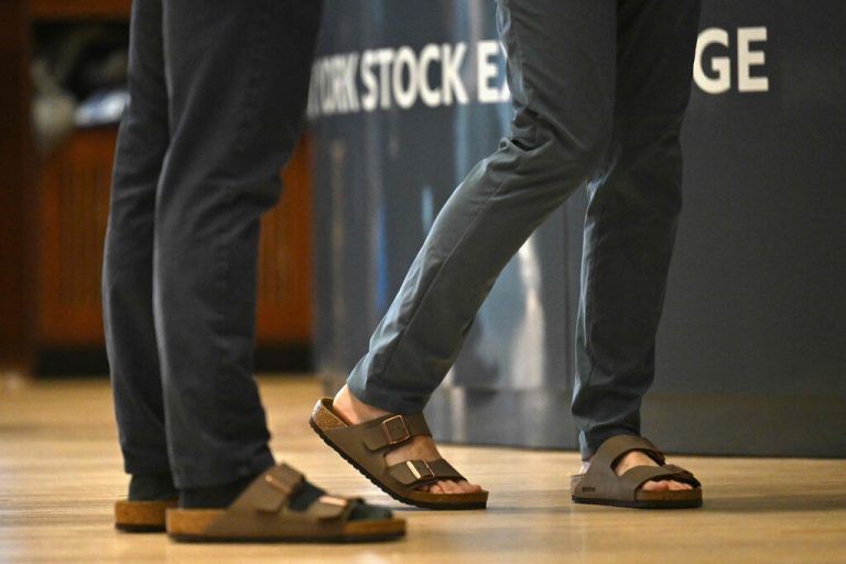 Der Hippie-Sandalen-Hersteller hat den Börsengang verpatzt. APA/AFP/ANGELA WEISS