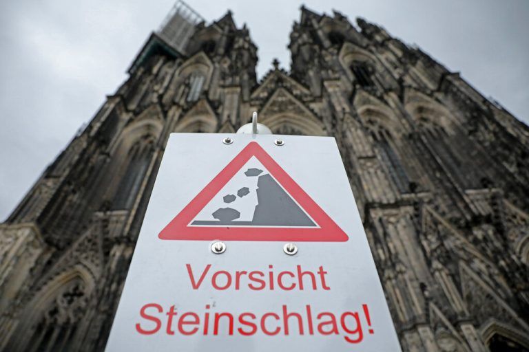 Die Fassade des Kölner Doms wird seit Jahren saniert.dpa/berg