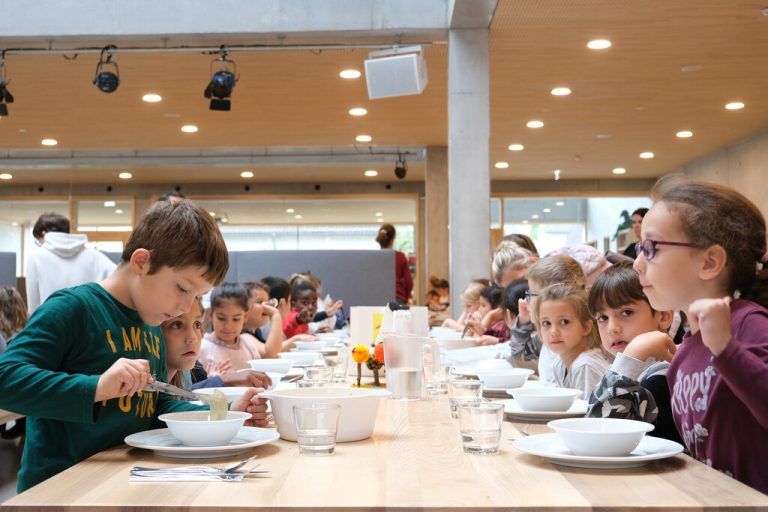 Die Stadt Bregenz ermöglicht den Kindern in den Kinderbetreuungseinrichtungen weiterhin eine leistbare, warme Mahlzeit. Stadt bregenz