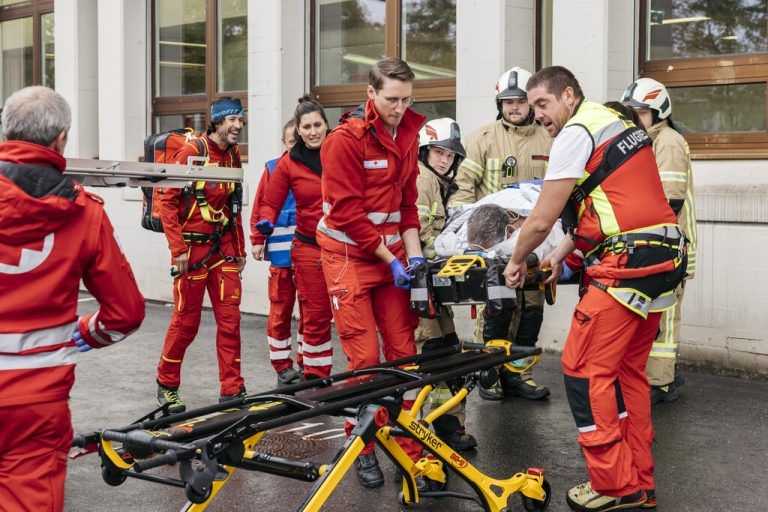 Die Übung der Rettungskräfte dauerte zwei Stunden. mathis STudio