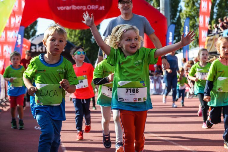 Gestern fand in Bregenz der Kindermarathon statt. Die Kids hatten sichtlich großen Spaß. Philipp Steurer
