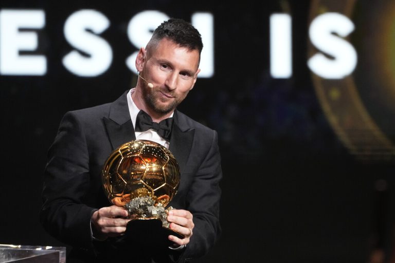Immer und immer wieder Lionel Messi. Der Argentinier wurde mal wieder ausgezeichnet. AP