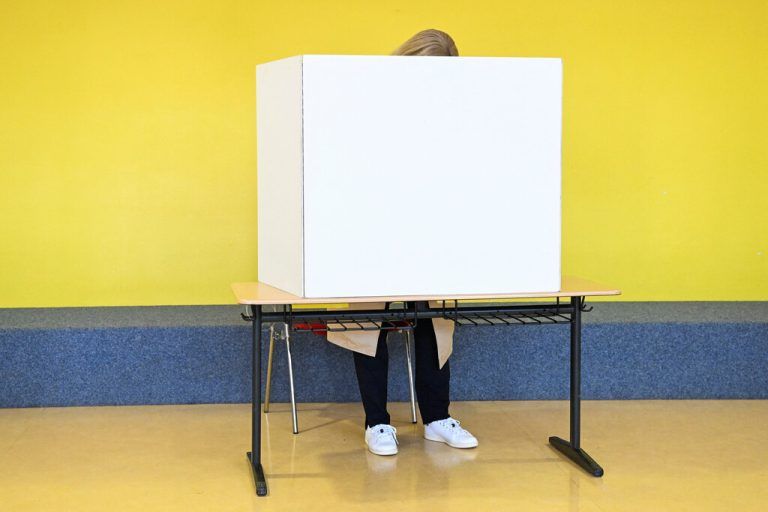 In Bayern und Hessen wurde am Sonntag gewählt.Reuters