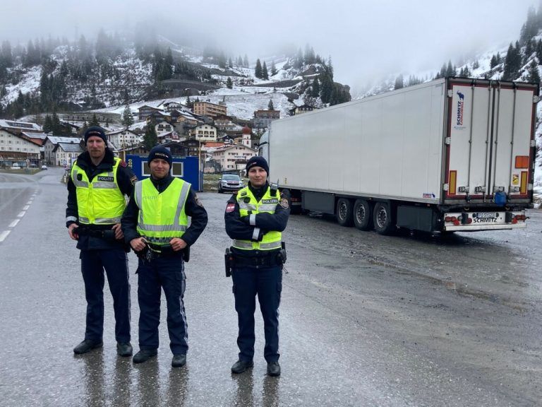 Insgesamt 4410 Kontrollen wurden von der Exekutive am Arlberg durchgeführt.Polizei