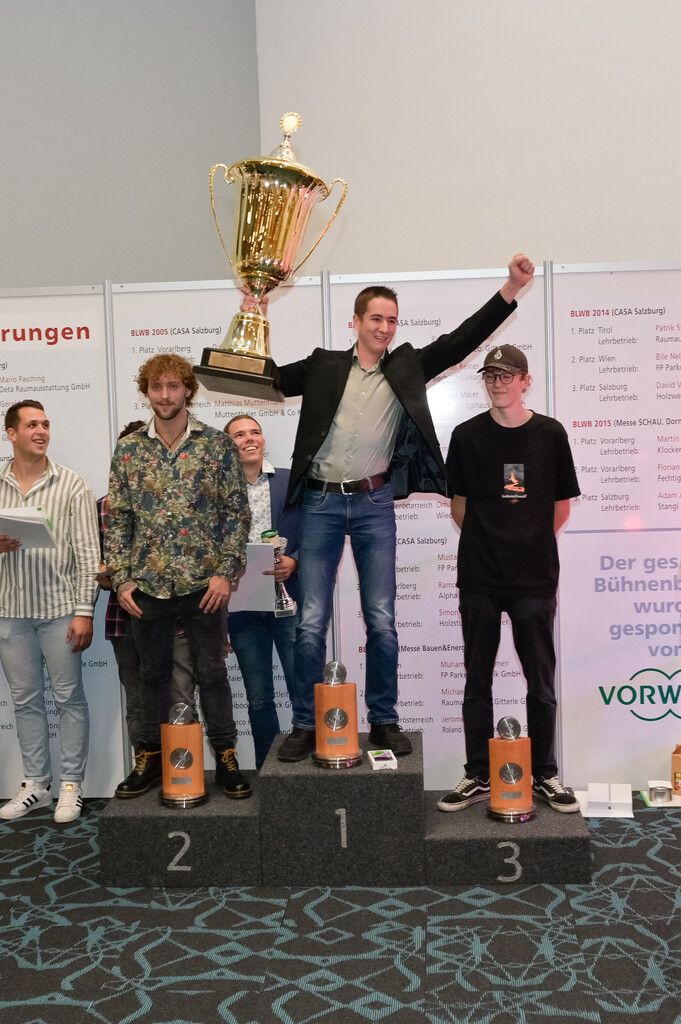 Markus Manser (Mitte) wurde Erster.Wolfgang Lackner