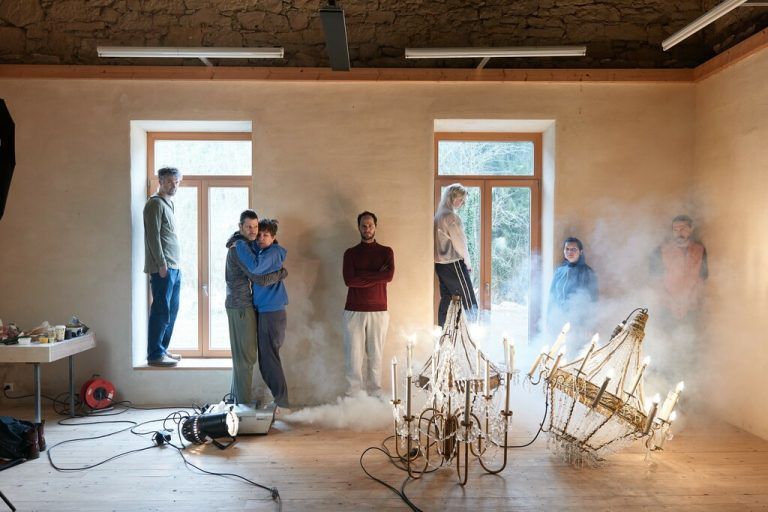 Probenfotos von „Der Kirschgarten“ (links und oben), ganz oben Danielle Fend-Strahm und Tobias Fend.laurenz Feinig (2), C. Fuksa