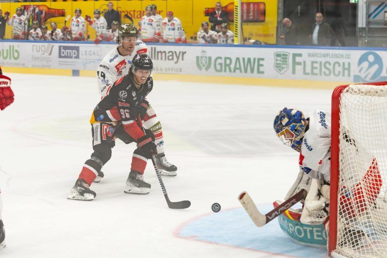 Steven Owre ist vor demTor eiskalt. Dietmar Stiplovsek