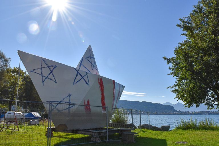 Wo das Papierschiff in Zukunft bleiben soll, ist noch offen. Gemeinde Lochau / MD