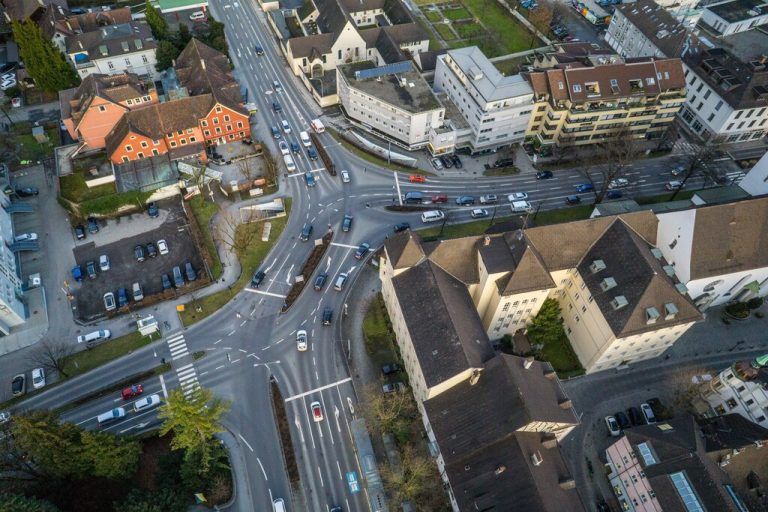 Bei der Bärenkreuzung in Feldkirch werden immer wieder stark erhöhte Abgaswerte gemessen. Klaus hartinger