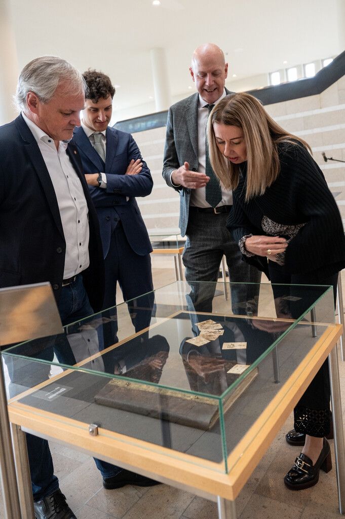 Die Ausstellung wurde gestern eröffnet.Serra/VLH