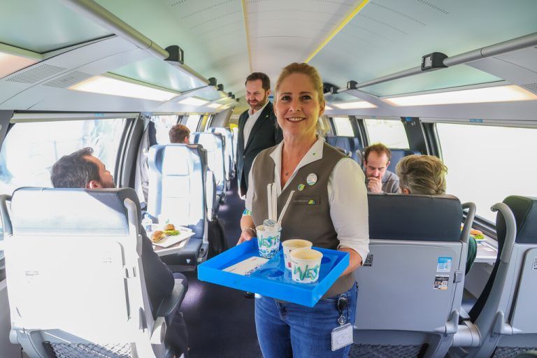 Die Westbahn setzt auf günstige Preise und freundliche Mitarbeiter.