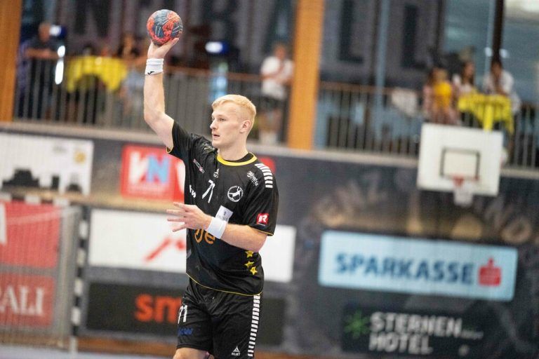 Auch Bregenz-Abwehrchef Andreas Schröder konnte die Niederlage nicht verhindern.Stiplovsek