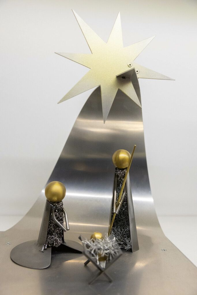 Auch diese sehr reduzierte kleine Krippe findet sich im Museum.