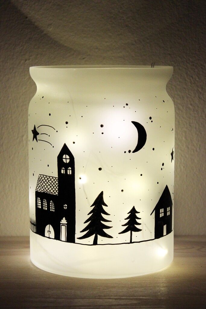 Das Lichterglas kann auch nach Weihnachten stehen bleiben. Jasmine Hörhager (3)