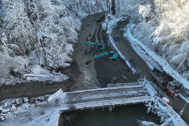 Die Bagger sind aufgefahren, um die Unwetterschäden zu beseitigen. Sie müssen laufend, auch in den Nachtstunden erfolgen. Stadt Dornbirn