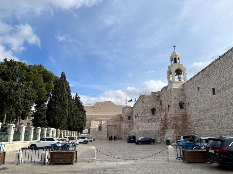 Die Geburtskirche ist beinah unbesucht.reuters