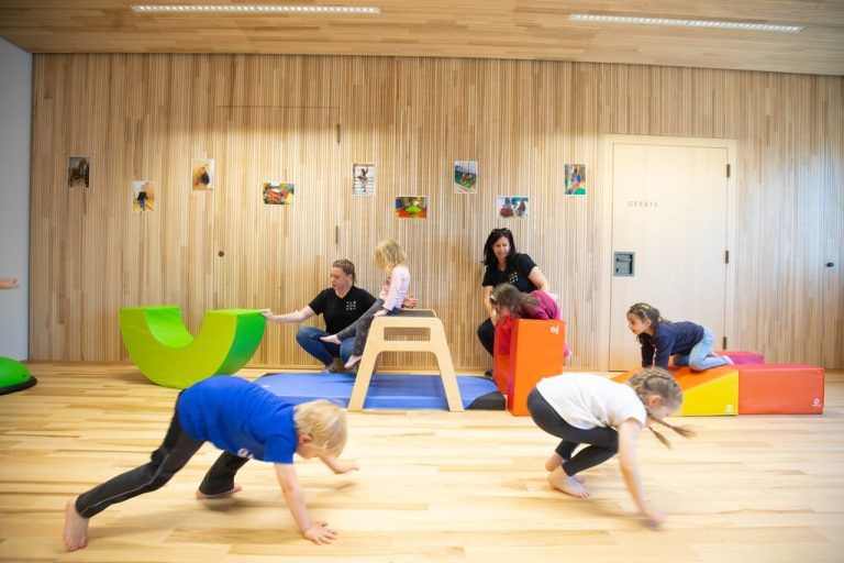 Die Gemeinden sollen bei der Rekrutierung von Personal in der Kinderbetreuung unterstützt werden.Hartinger (2), Sams