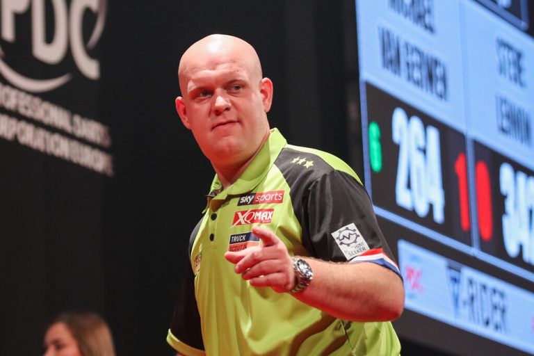 Kollege fies verspottet