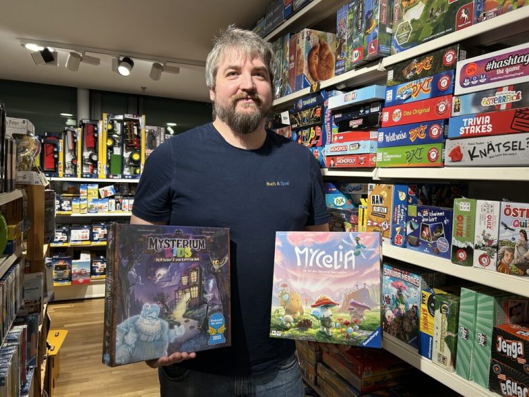 Manuel Lebar ist selbst ein großer Spiele­fan. Sein aktueller Favorit ist Mycelia.Schad
