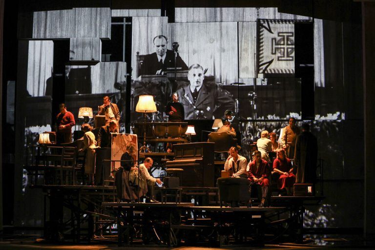 Szene aus „Lass uns die Welt vergessen“.VOLKSOPER WIEN/Apa