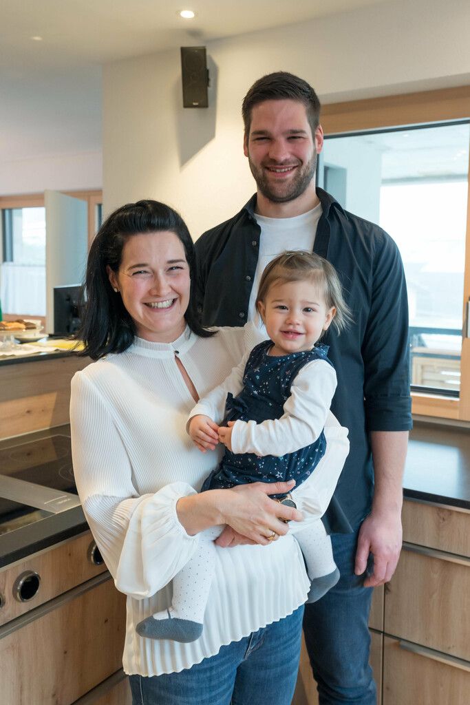 Astrid, Tobias und Rosa Fäßler sind im Werbespot für das Kindersicherheitsprogramm zu sehen. Für Astrid Fäßler war der Dreh „aufregend“. Stiplovsek (2)