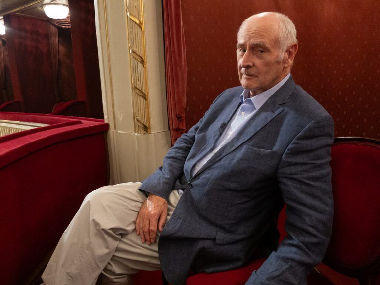 Der ehemalige Burgtheaterdirektor Achim Benning ist gestern im Alter von 89 Jahren gestorben.APA/KURT BRAZDA