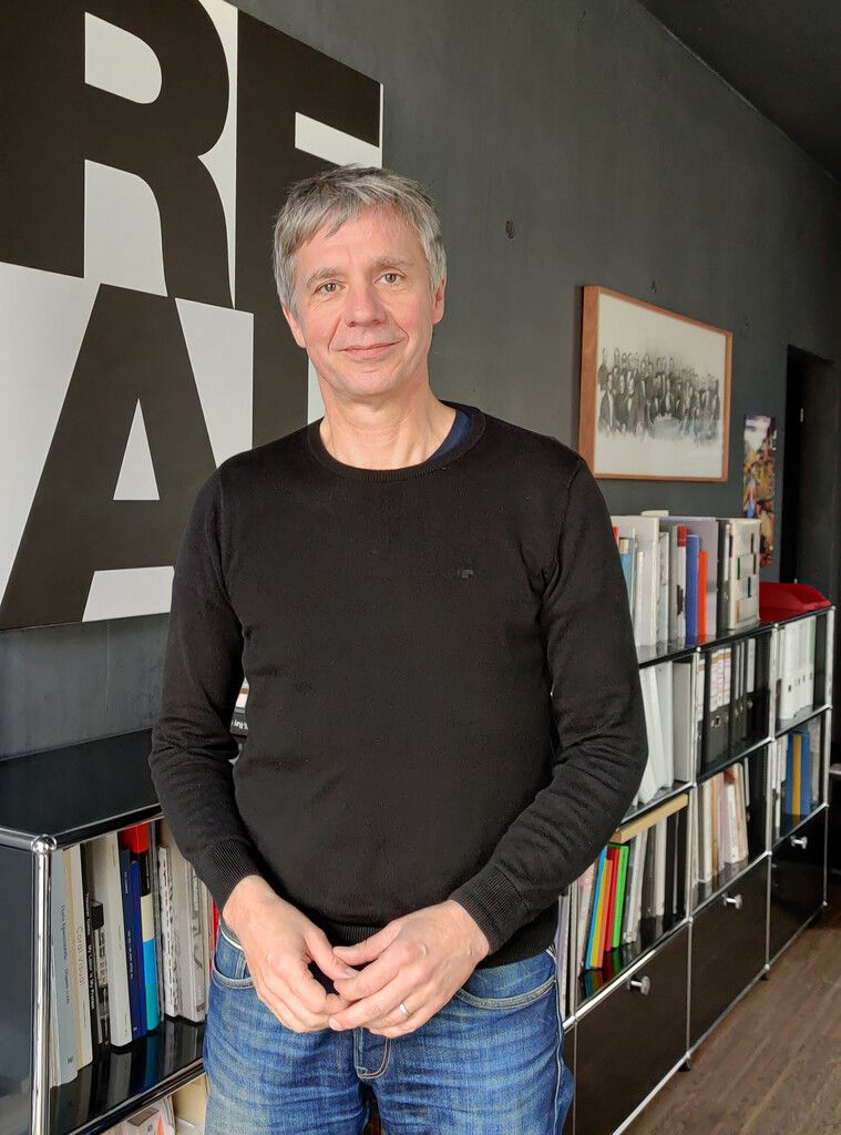 Leitet seit 2015 das Kunsthaus Bregenz: der gebürtige Steirer Thomas D. Trummer.APA/ANGELIKA GRABHER-HOLLENSTEIN, Apa/Barbara Gindl