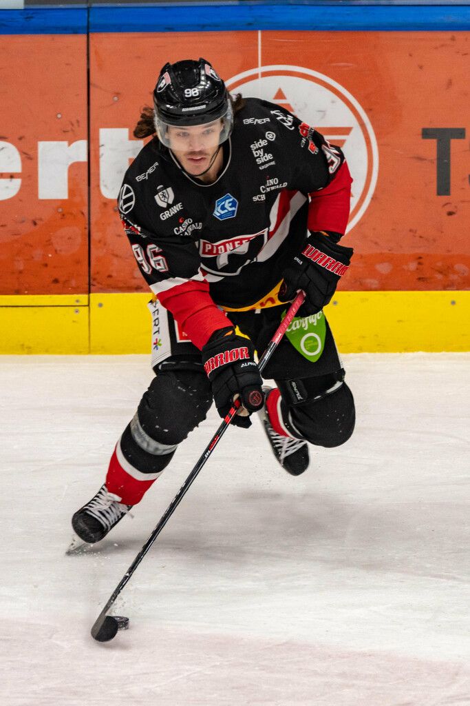 Steven Owre erzielte im letzten Spiel gegen die Vienna Capitals den wichtigen Treffer zum 3:2 in der Overtime. Dietmar Stiplovsek