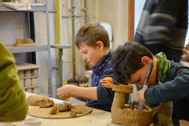Auch Töpfern war eines der Angebote beim Semesterferienprogramm.Marktgemeinde Rankweil
