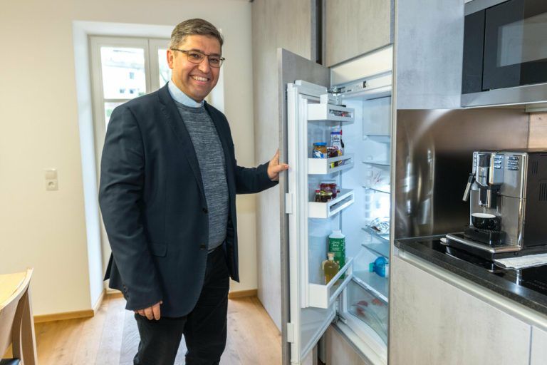 Der Kühlschrank bleibt aktuell bei Marius Duema abends zu – denn der Pfarrer fastet.Stiplovesk (2)