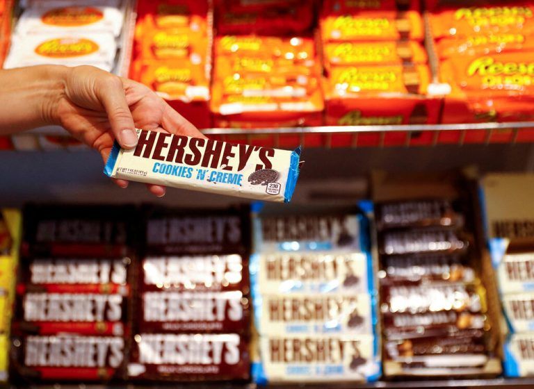 Ein Umsatzplus gab es beim US-Süßwarenhersteller Hershey.REUTERS/Fabrizio Bensch