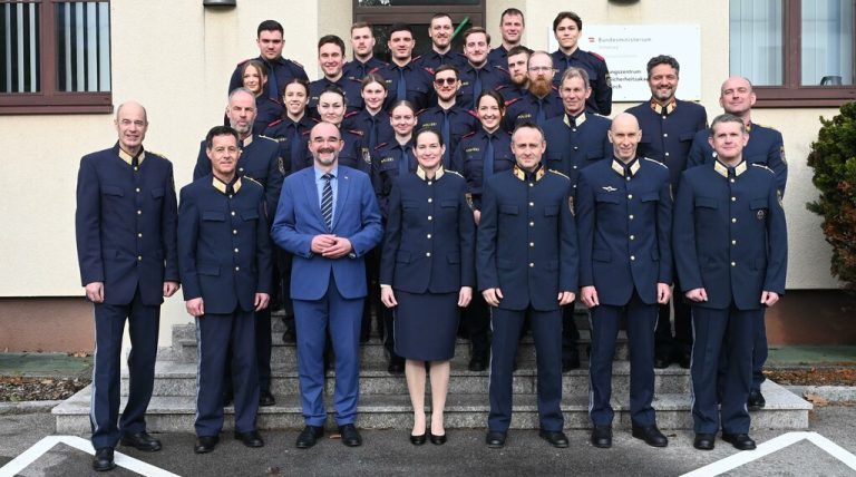Für die Absolventen erfolgt nun die Einführung in den Dienstbetrieb.LPD Vorarlberg